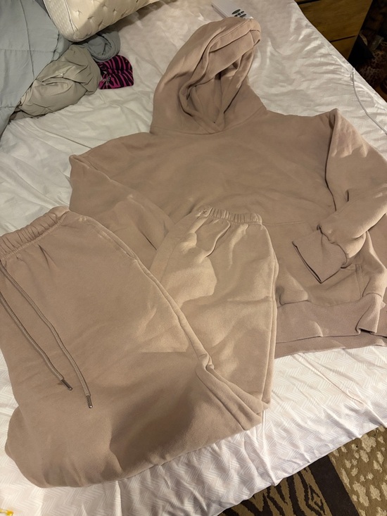 Automet Pants - Neutral Taupe Hoodie and Sweatpants Set - Medium